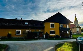 Apartments mit Terrasse und Garten